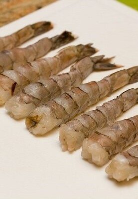 How To Prepare Shrimp for Shrimp Tempura | Easy Japanes Recipes at JustOneCookbook.com