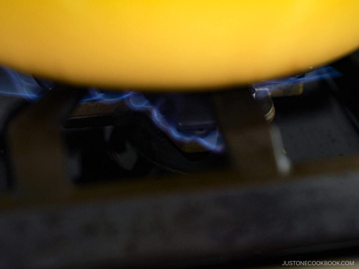 Gradually heat the oil.